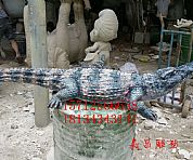玻璃钢_彩绘_鳄鱼雕塑